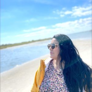 Meet your Posher, Paola